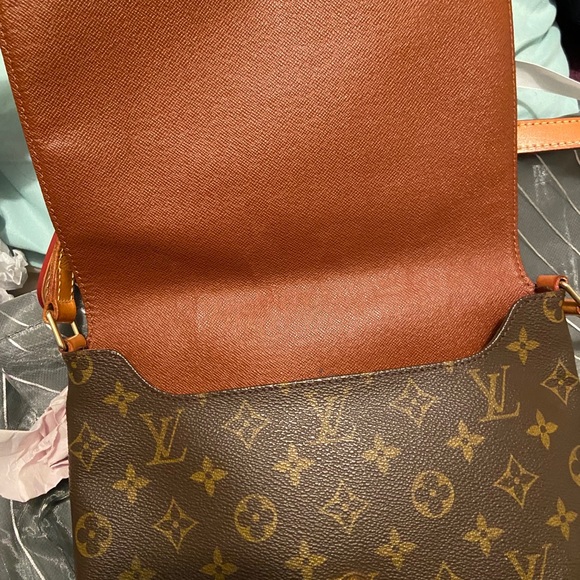 ❌❌SOLD❌❌Louis Vuitton Musette Tango shoulder bag - Picture 4 of 16